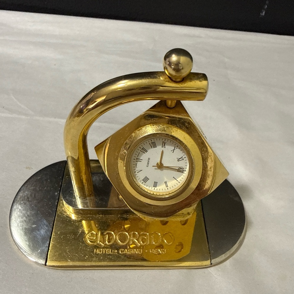 Vintage El Dorado Reno Casino Dice Desk Clock Gold Tone Working Quartz Spinner